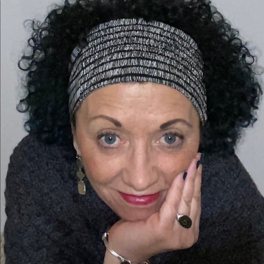 Meet your Posher, Carla